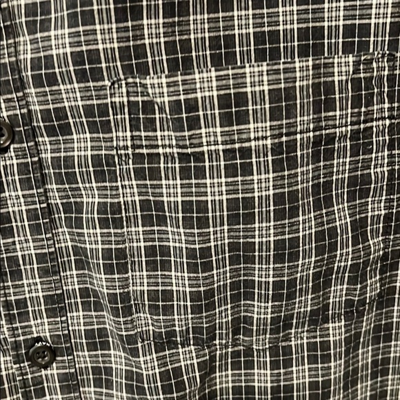 Old Navy Black Casual Button Down Shirt - Picture 3 of 6